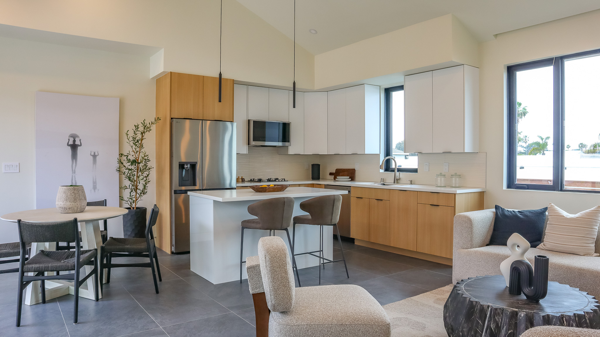 Modern kitchen remodel San Diego - RemodelSD